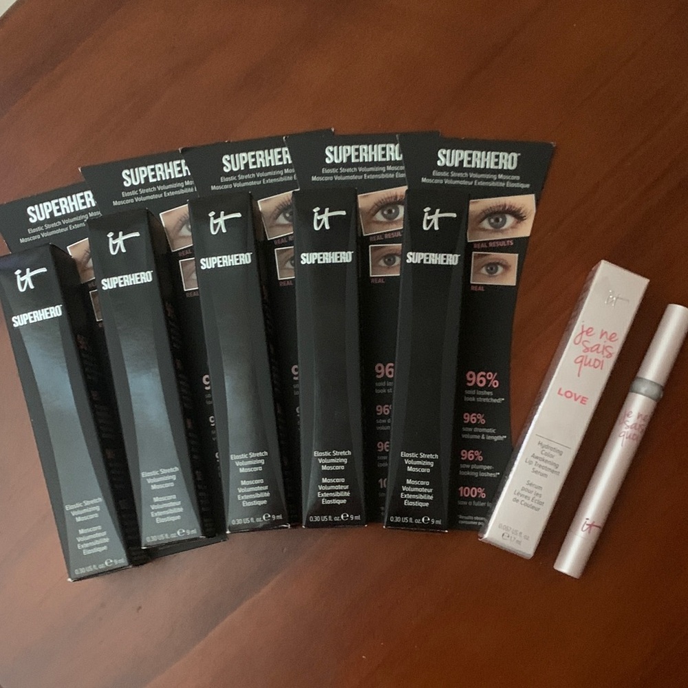 IT Cosmetics Superhero Black Mascara Collection (5) with (2) Je Ne Sais Quoi Lip